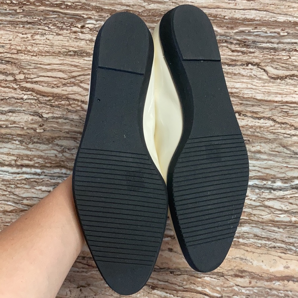 Salvatore Ferragamo Leather Vintage Off-White Slip-on Loafter Shoes Italy - Picture 6 of 9